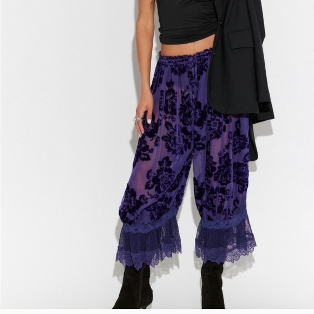 NWT Free People Intimately FP Blue Combo Purple Velvet Burnout Bloomer Lace Pant - Picture 4 of 4